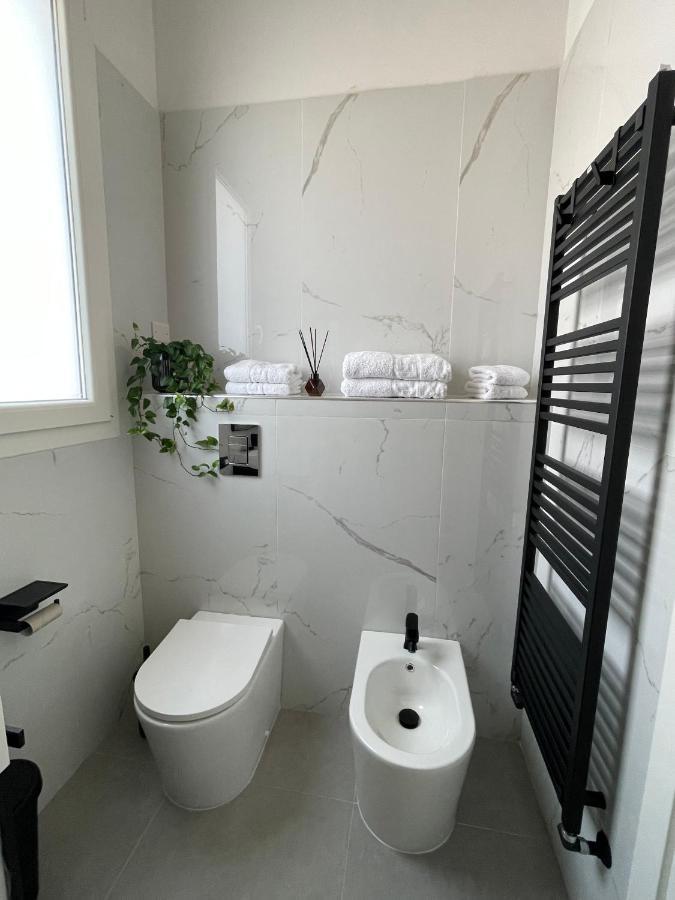 Martanna Rooms คารินิ ภายนอก รูปภาพ