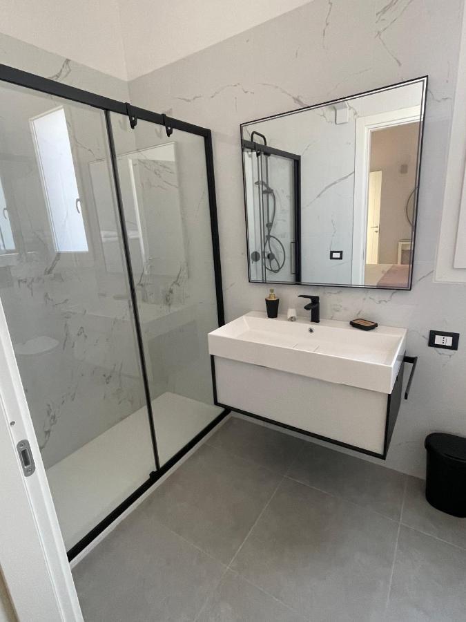 Martanna Rooms คารินิ ภายนอก รูปภาพ
